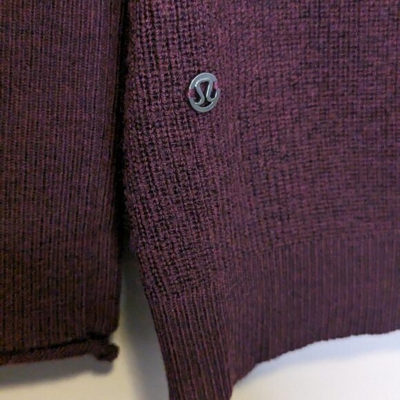 Women's Burgundy Full-Zip Sweater - Picture 9 of 10